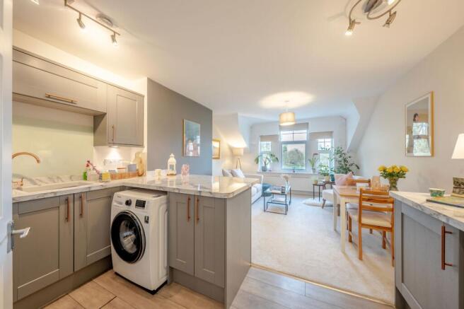 1 bed Flat for sale Image 5
