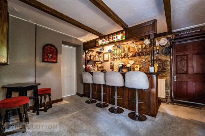 Bar/Snug