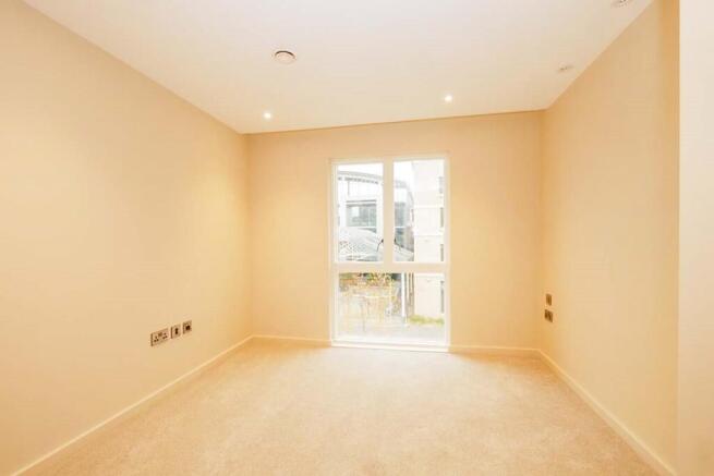 1 bed Apartment to rent Image 5