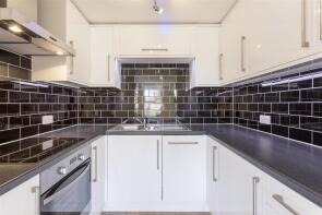 15c, Lacy Road, London SW15 1NH