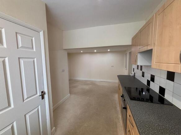 4 bed End of Terrace for sale Image 6