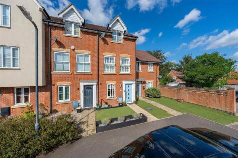 Lacock Gardens, Maidstone, ME15