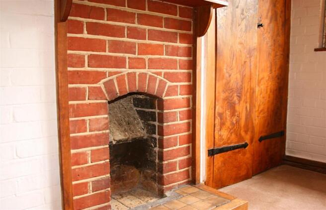 fireplace2.JPG
