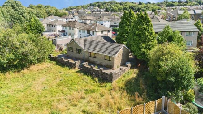 4 bed Detached Bungalow for sale Image 7