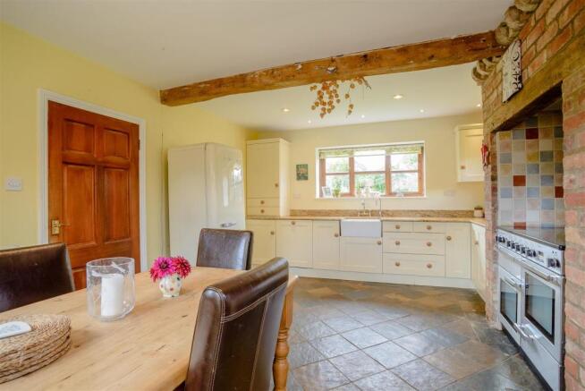 Kitchen/Breakfast Room