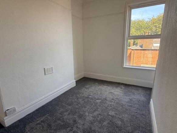 1 bed Apartment to rent Image 8