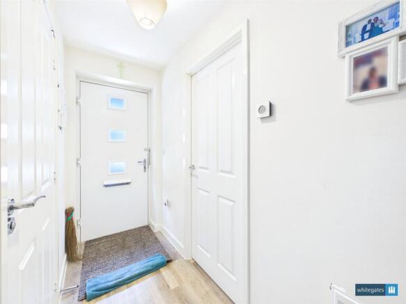 4 bed Town House for sale Image 5