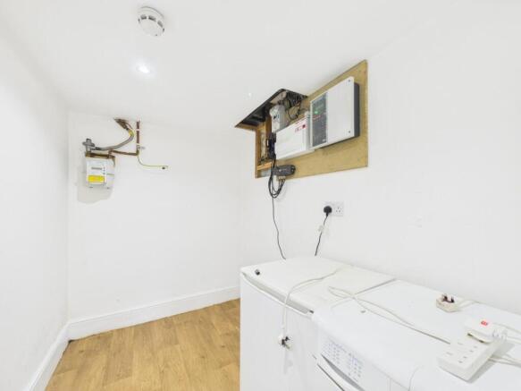 3 bed Terraced for sale Image 4