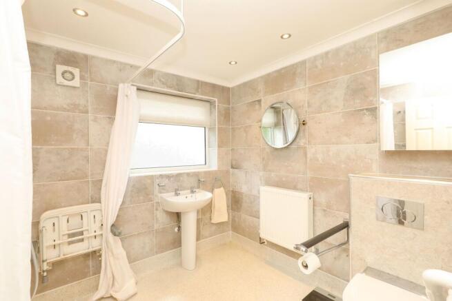 3 bed Detached for sale Image 8