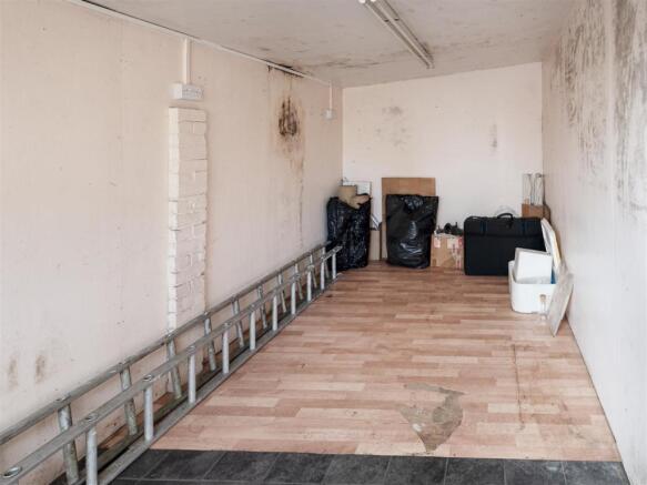Detached Garage