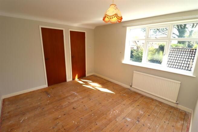 3 bed Detached for sale Image 11