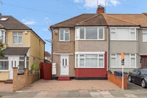 First Floor Flat, 102, Carr Road, Northolt UB5 4RD