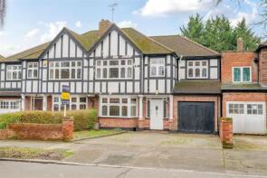 16, Sherington Avenue, Pinner HA5 4DT
