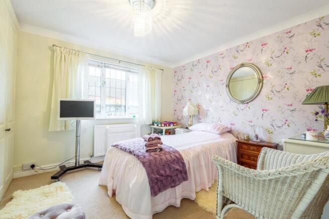 SECOND DOUBLE BEDROOM