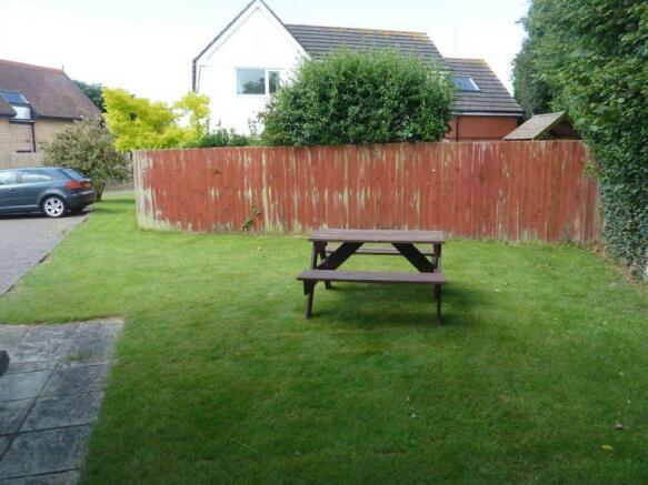 Front/Side Garden