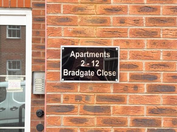 Number plaque