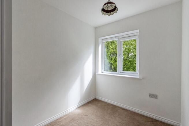 3 bed Semi-Detached for sale Image 8