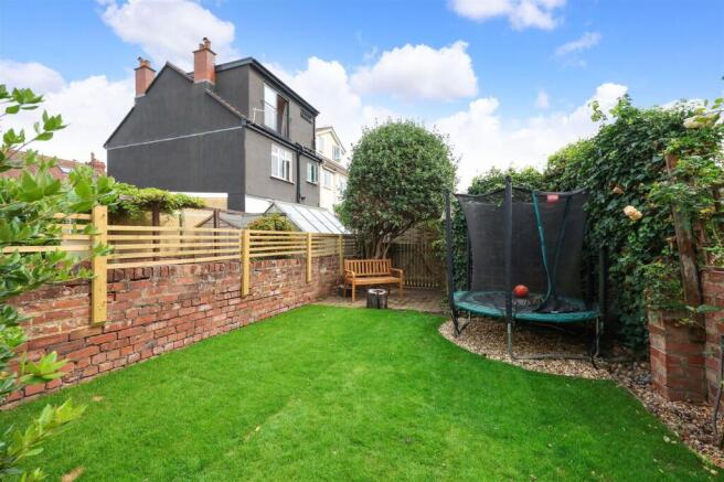 78 Bromley Road 3.JPG