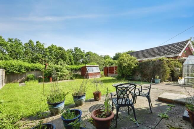 3 bed Semi-Detached for sale Image 11