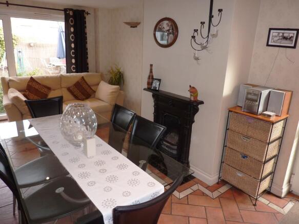 Dining/family room