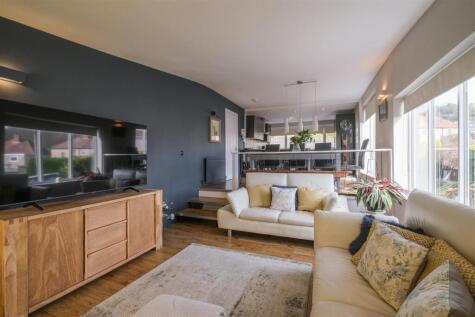 Pye Nest Rise, Halifax