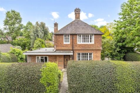St. Georges Road, Weybridge, Surrey, KT13