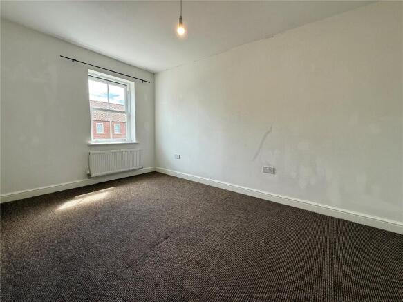 3 bed Terraced for sale Image 11