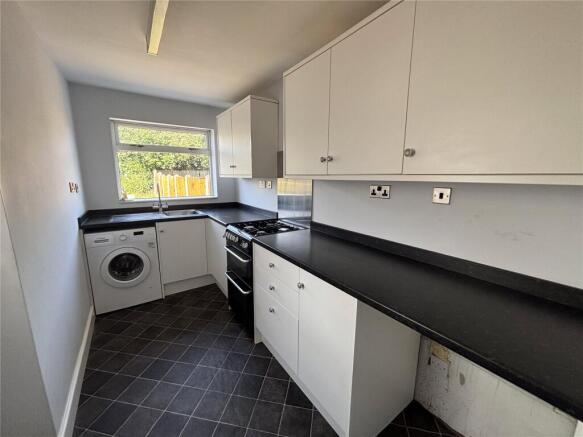 Elston Hall Lane, Bushbury, Wolverhampton, WV10 photo 5