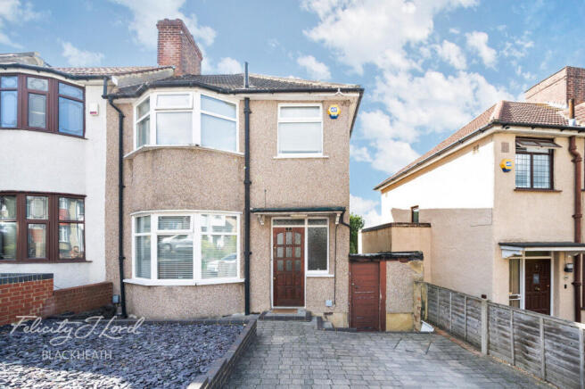 Ankerdine Crescent, LONDON photo 4