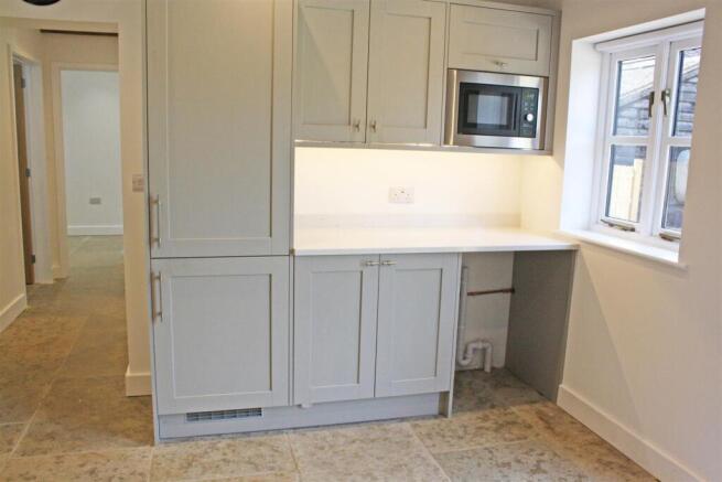 Kitchen2.jpg