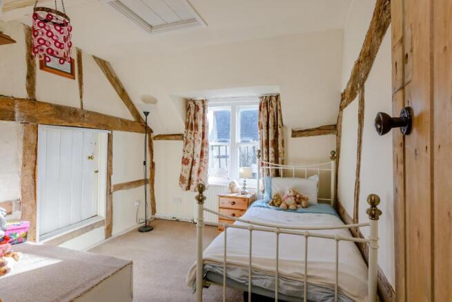 8374328-interior12.jpg