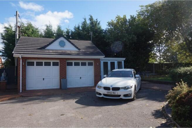 Double Garage
