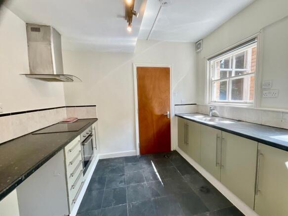 1 bed Flat to rent Image 7