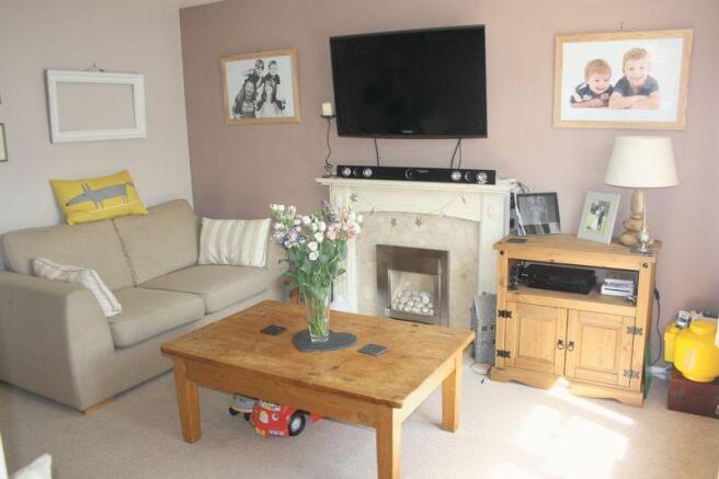 Lounge 2