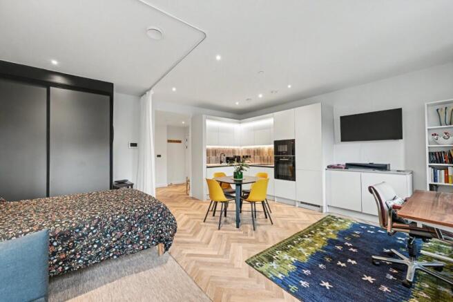 1 bed Flat to rent Image 5