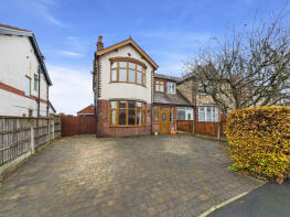 5, Meadway, Preston PR1 0JL