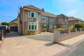 4, Beaufort Grove, Morecambe LA4 6UF