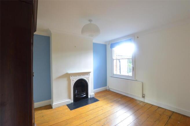 BEDROOM 2