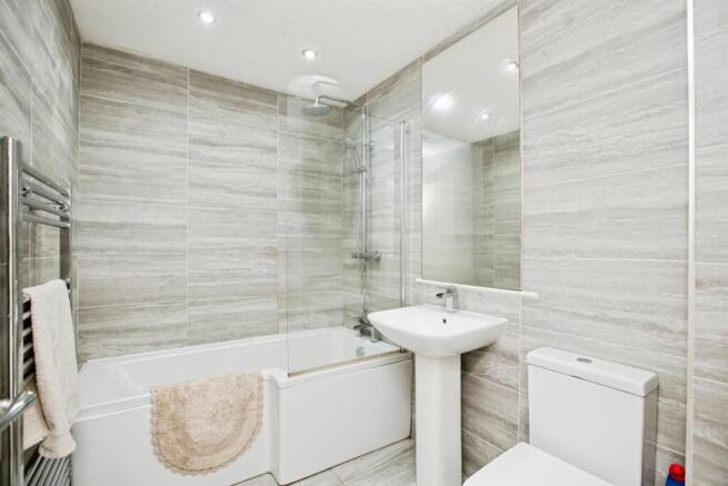 2 bed Terraced for sale Image 7