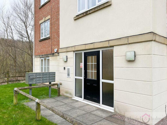 62 Clover Grove, Leek, ST13 7AS photo 3