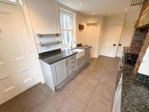 5 bed End of Terrace for sale Image 8