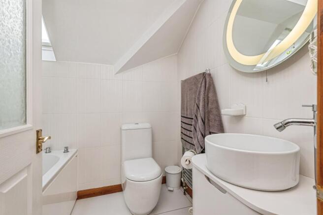 3 bed Detached for sale Image 12