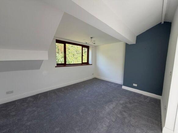 3 bed Terraced for sale Image 4