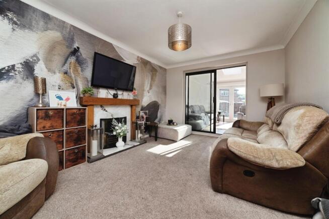 3 bed Detached for sale Image 5