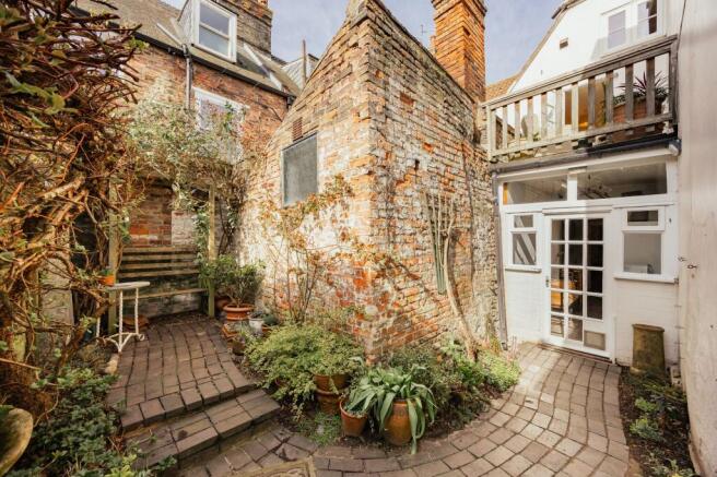 Listed Townhouse in King’s Lynn photo 4