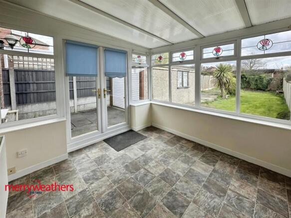 3 bed Semi-Detached to rent Image 4