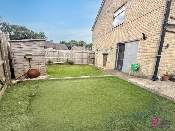 3 bed Semi-Detached to rent Image 12