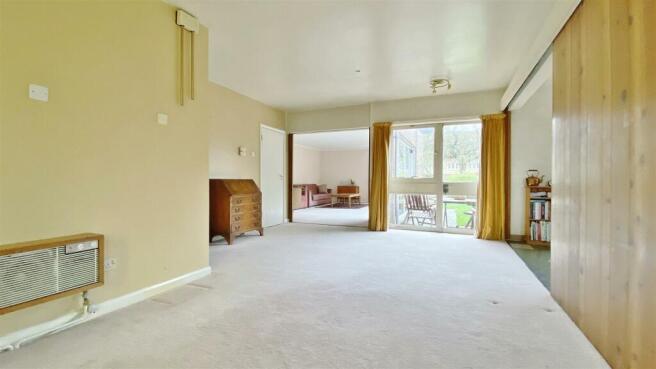 Entrance Hall/Dining Room