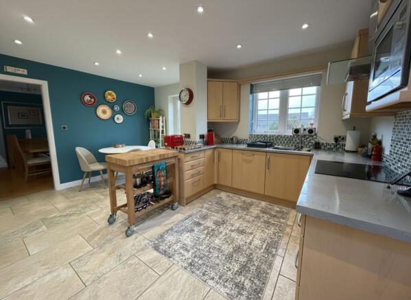 Kitchen/Breakfast Room