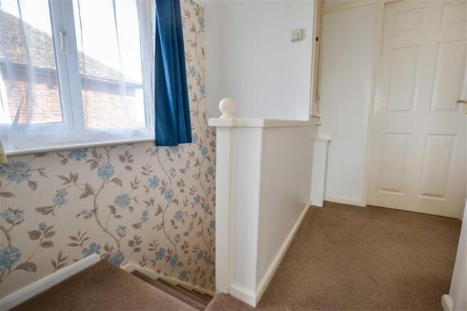 FIRST FLOOR LANDING